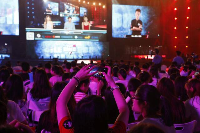 谁说补锅只 谁说补锅只